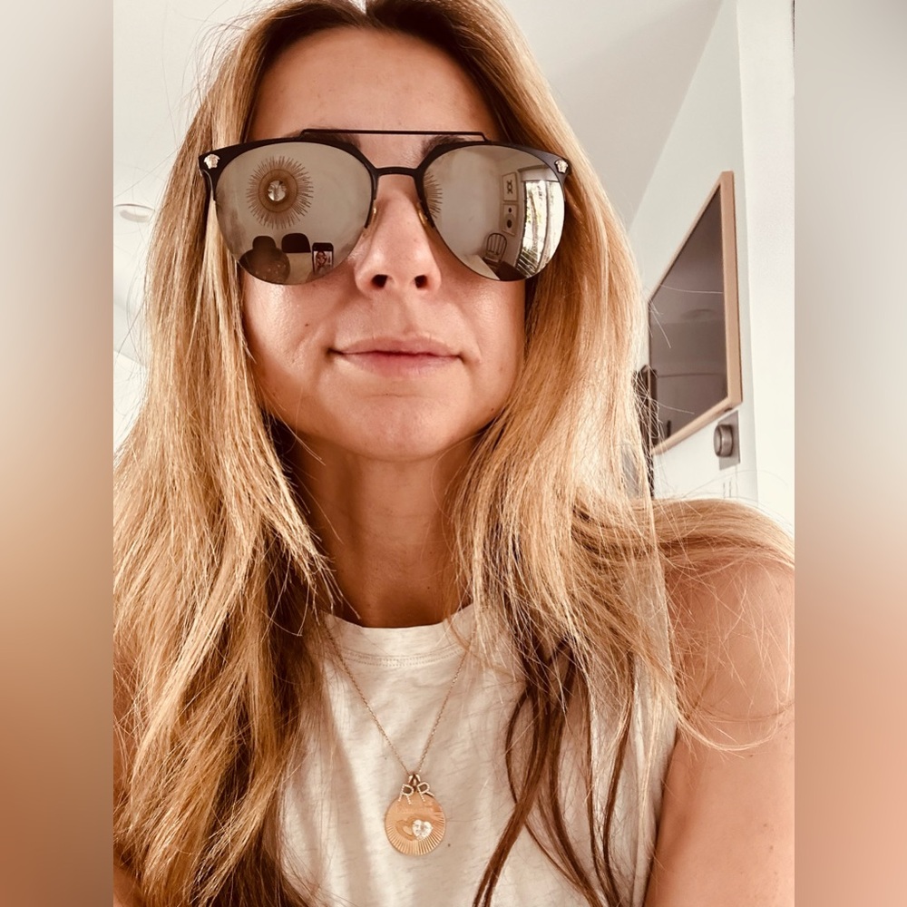 GORGEOUS Versace Aviators Mirror Gold and Black Women’s